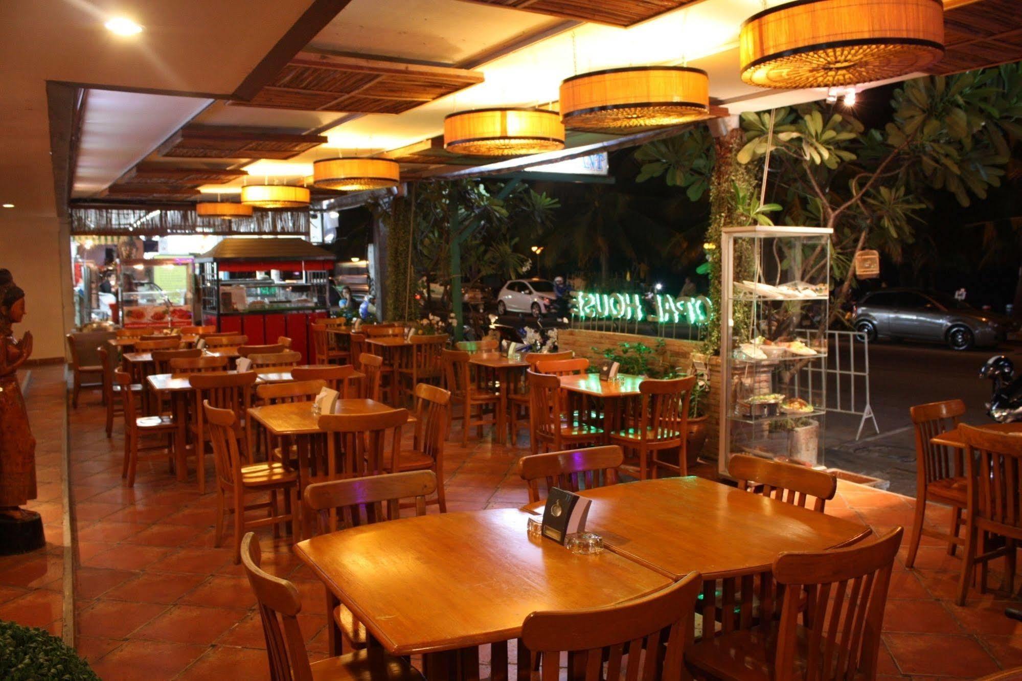 Opal House Hotel & Restaurant Бана-Нонг-Табайк Экстерьер фото