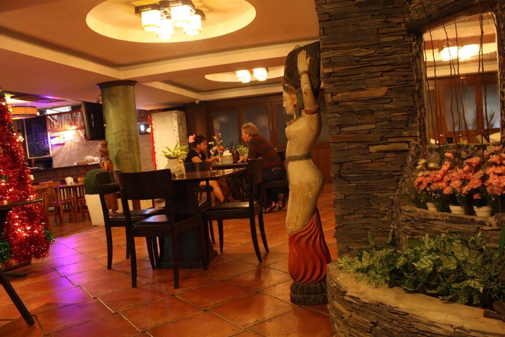 Opal House Hotel & Restaurant Бана-Нонг-Табайк Экстерьер фото