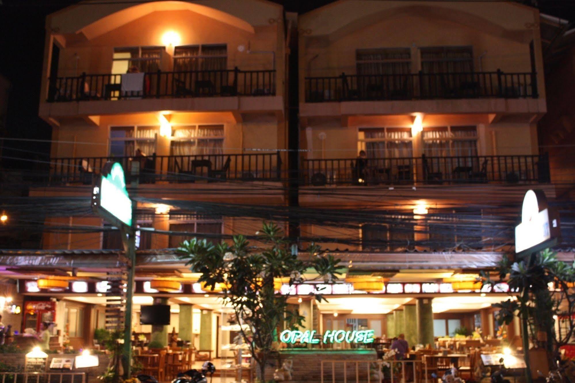 Opal House Hotel & Restaurant Бана-Нонг-Табайк Экстерьер фото